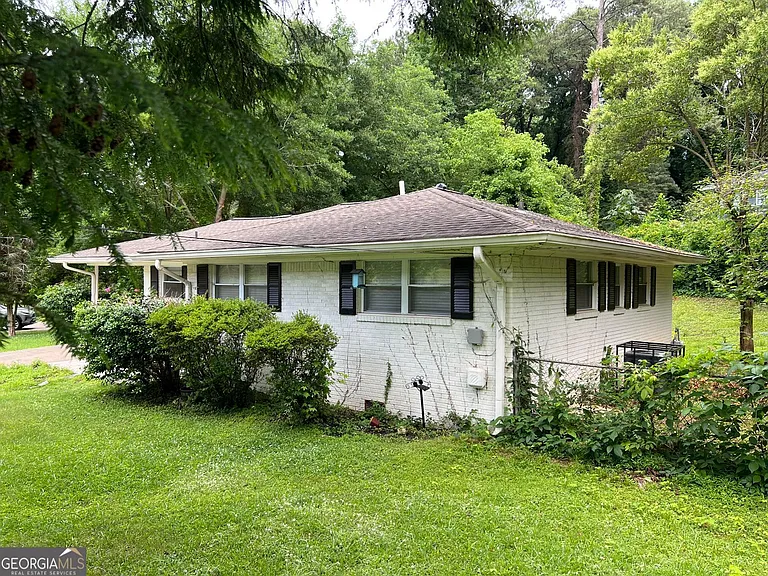 2756 Plantation Dr — Photo 2