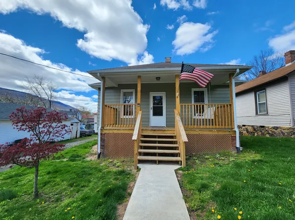 313 3rd St, Clifton Forge, VA 24422