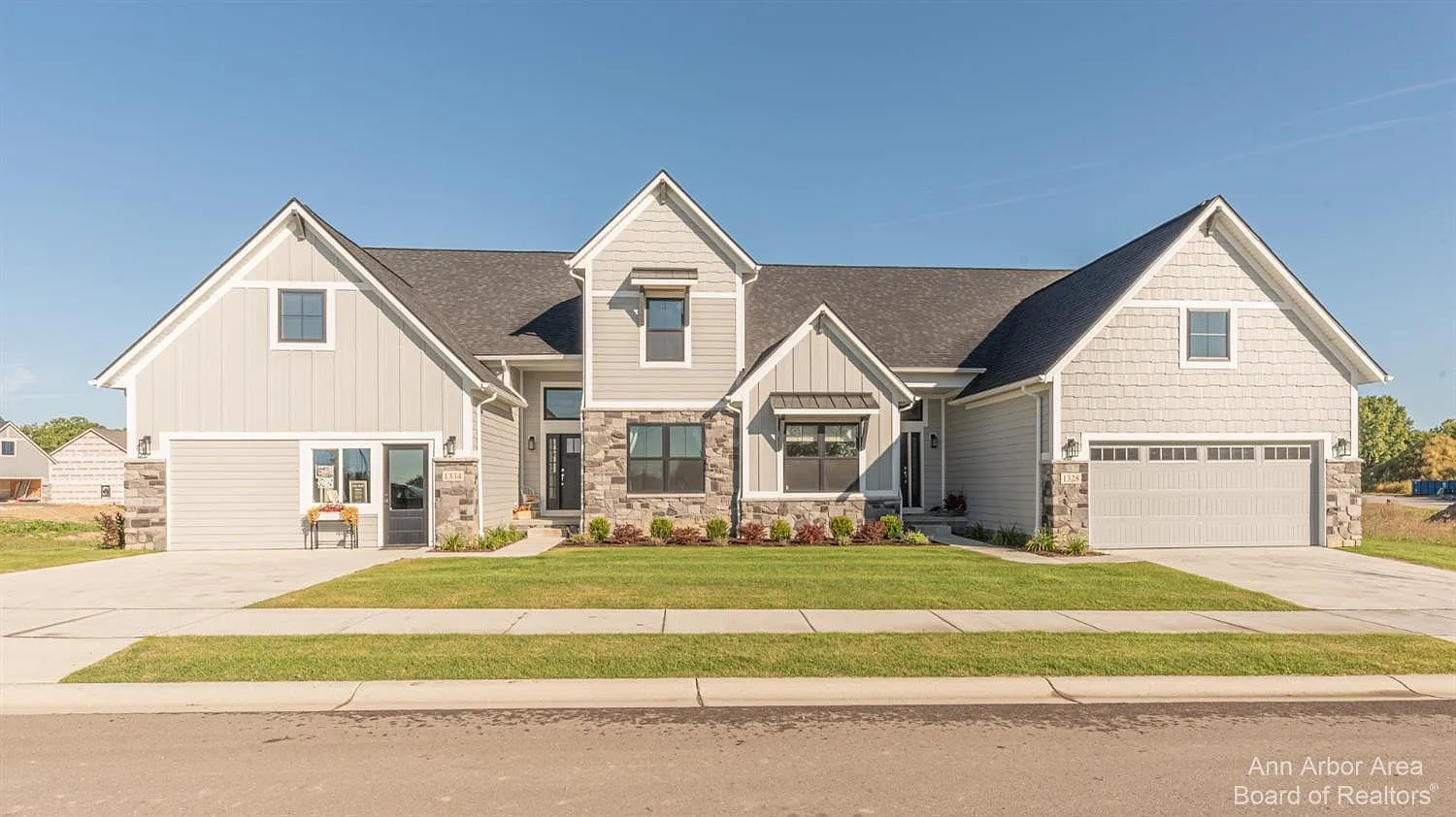 7124 Black Cherry Ln photo 1