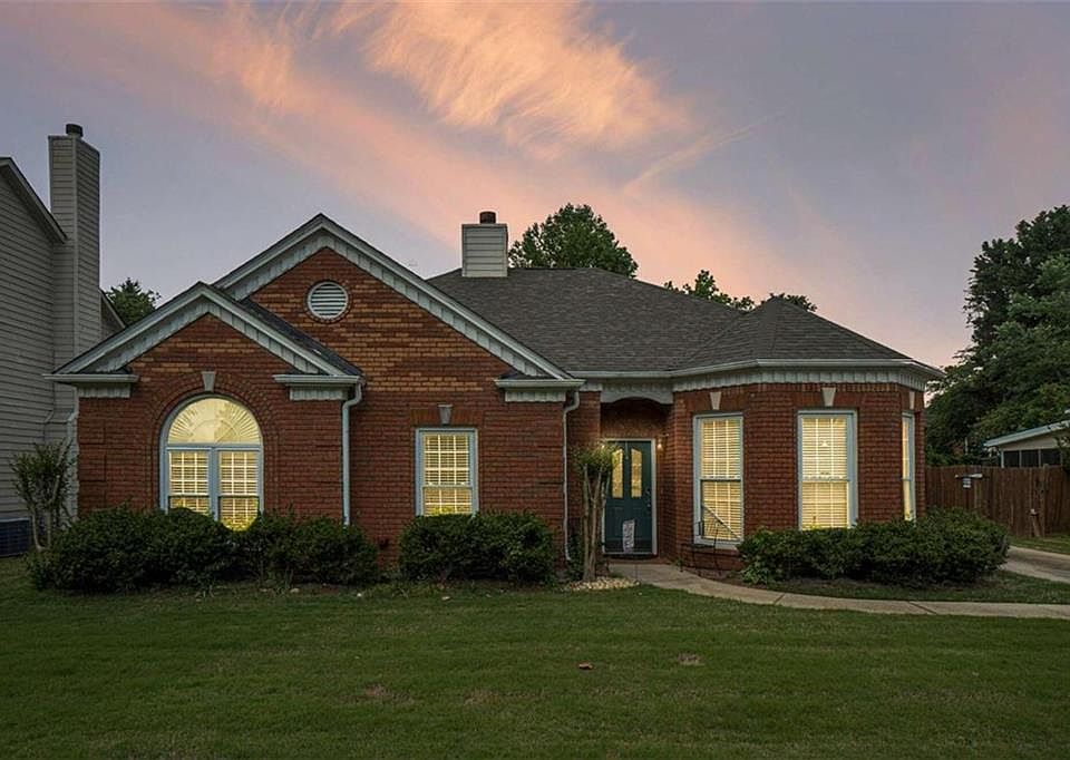 1st image of 11000 Pinewalk Forest Cir