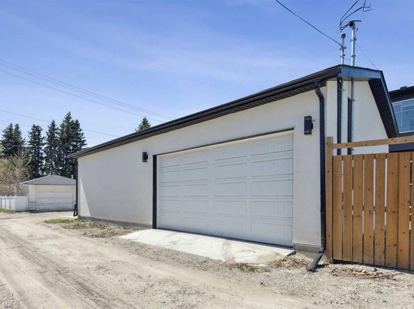 2004 W 6th St NE, Calgary, AB T2E 3Z1