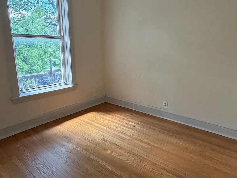 3118 W Palmer Blvd #2F — Photo 7