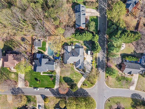 4th image of 3029 Havasu Way