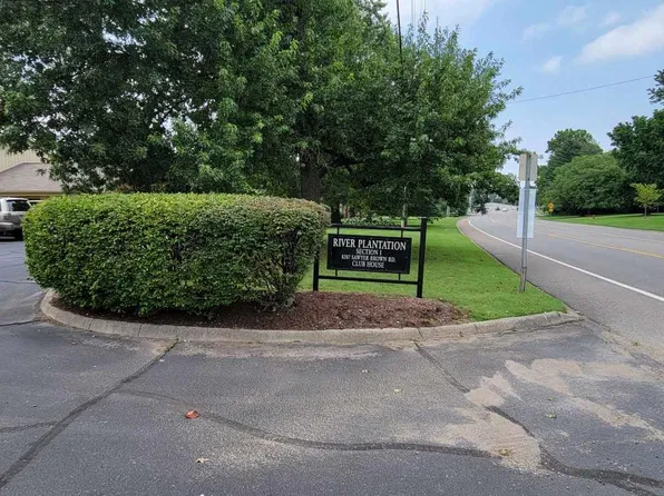 8207 Sawyer Brown Rd, Nashville, TN 37221