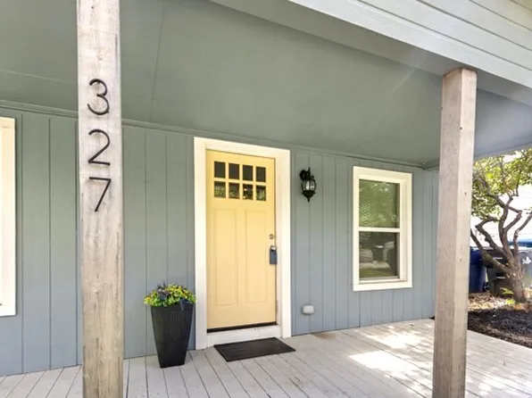327 E Hull St, Denison, TX 75021