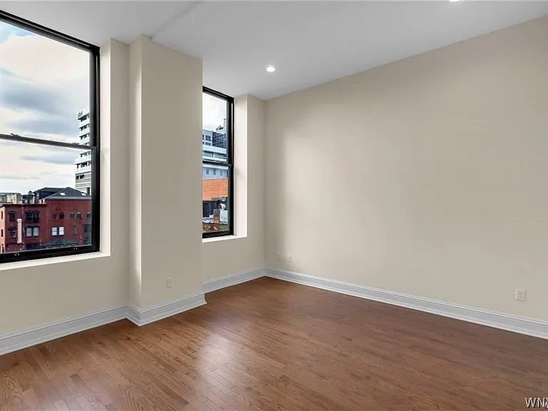 674 Main St #3 — Photo 34