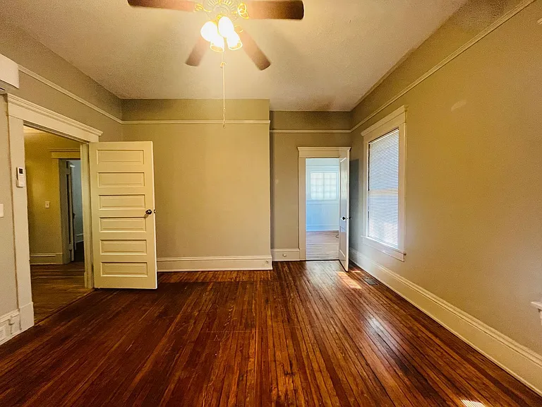 2585 Napier Ave #B — Photo 9