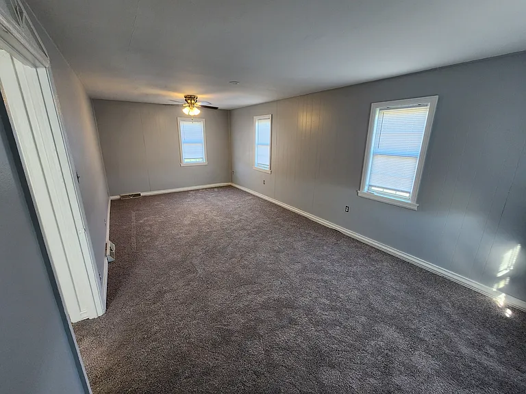 2100 Ridge Rd #2 — Photo 5