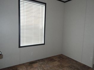 2005 139th St TRLR 15, Blue Island, IL 60406