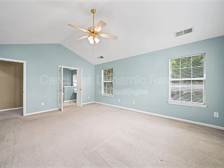 2812 Redfield Dr — Photo 24