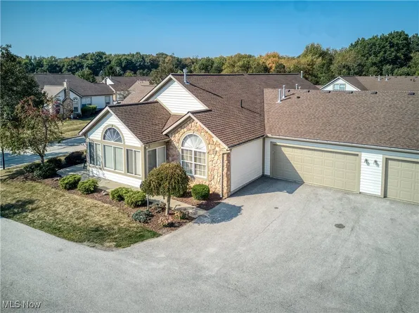 610 Crossings Cir, Tallmadge, OH 44278