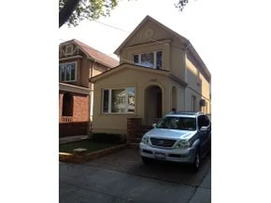 Sold by Bergen Basin Real Estate | media 25