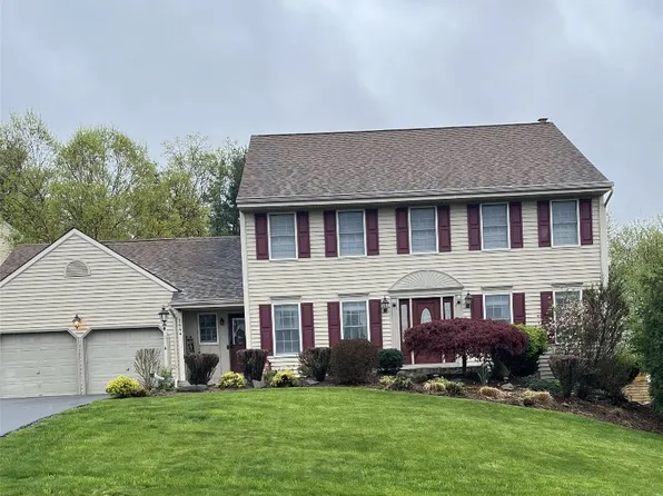 2644 Clearview Dr, Endicott, NY 13760