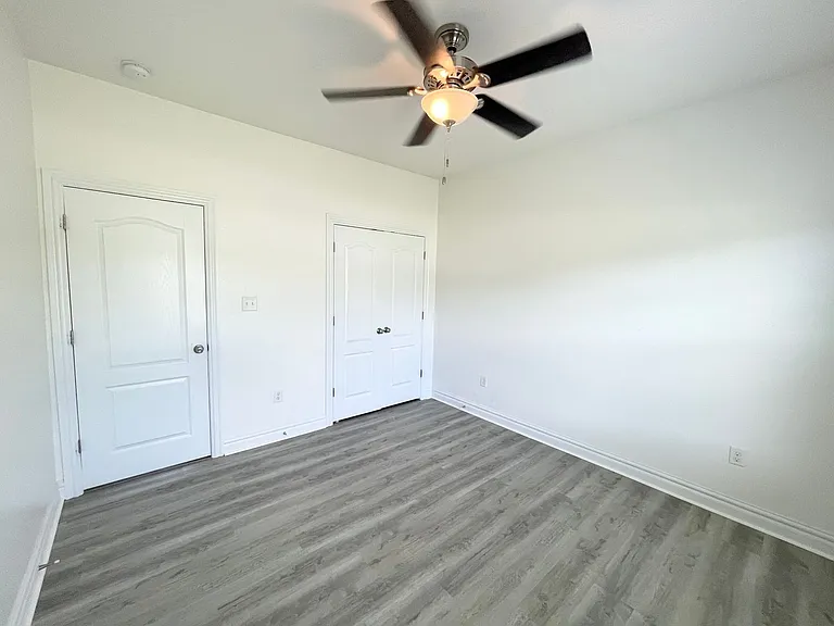 150 Travis Blvd — Photo 25