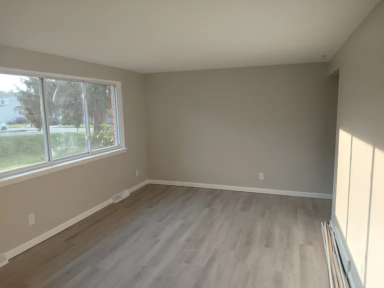 102 Maple Ave #3 — Photo 15