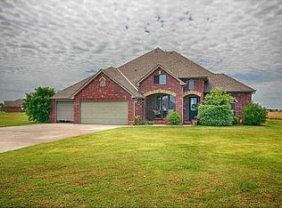 14760 Karly Ln W, Yukon, OK 73099