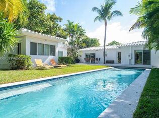 1123 Bay Dr, Miami Beach, FL 33141