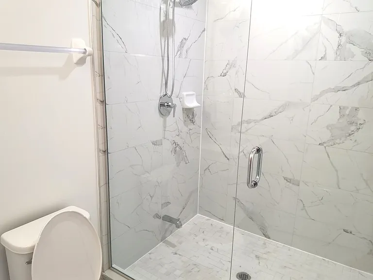 85 Oneida Cres #806 — Photo 10