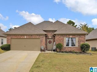 813 Savannah Ln, Calera, AL 35040