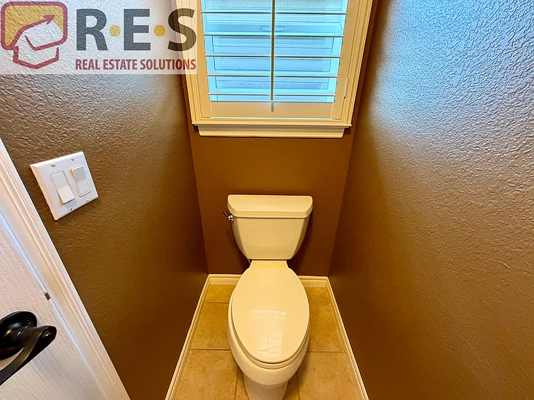 10761 Glengate Cir — Photo 19