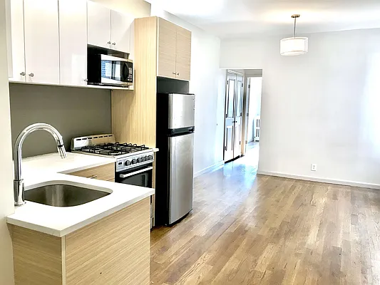 Rented by Padsters Realty LLC | media 5