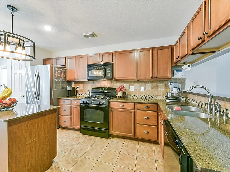 4010 Spring Branch Dr W — Photo 11