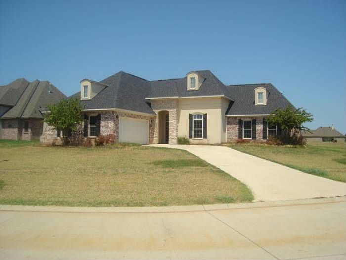 1st image of 216 Cherry Blossom Ln