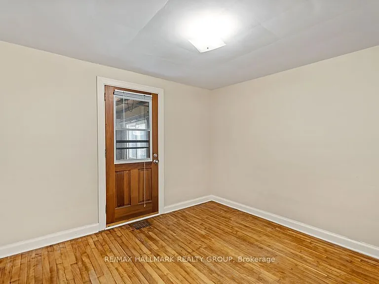 359 Dominion Ave #2 — Photo 14