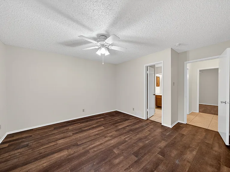 11703 Whisper Valley St — Photo 20