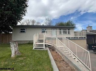 86 Spring Valley Ln, Gering, NE 69341