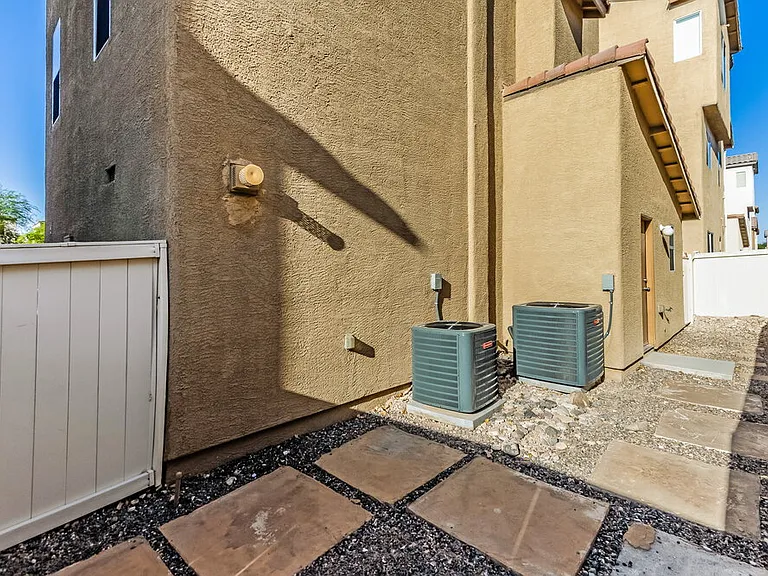 1300 Sand Castle Ave — Photo 18