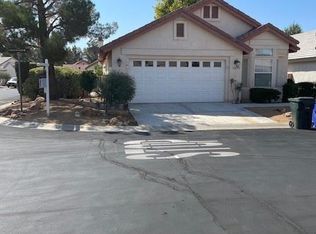 19619 Ironside Dr, Apple Valley, CA 92308