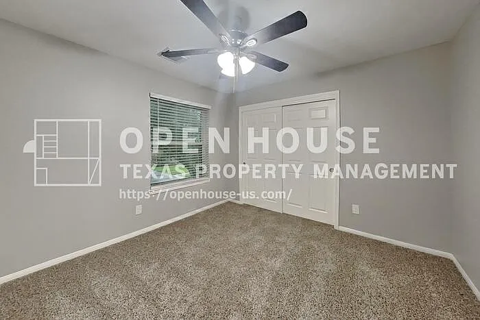 719 Fernglade Dr — Photo 13