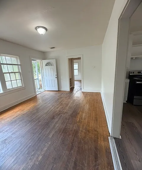 2330 6th Ave — Photo 8