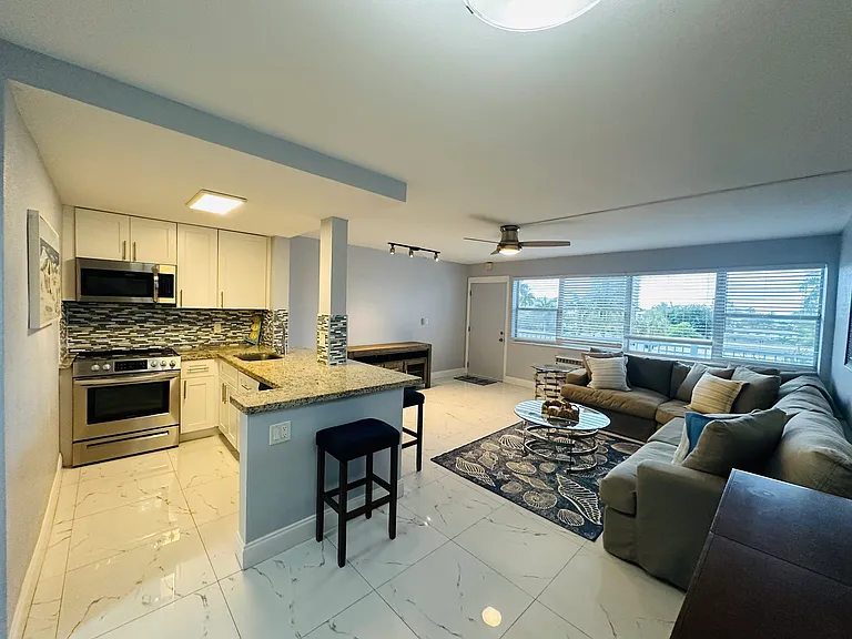 625 Antioch Ave #407 — Photo 5