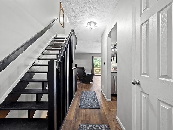 3rd image of 2709 Silent Wood Trl APT 5