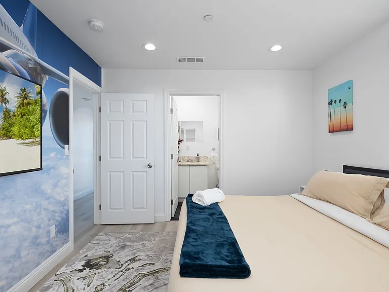 New Construction 4-Unit Townhome Community | Luxury Living Near DTLA — Photo 31