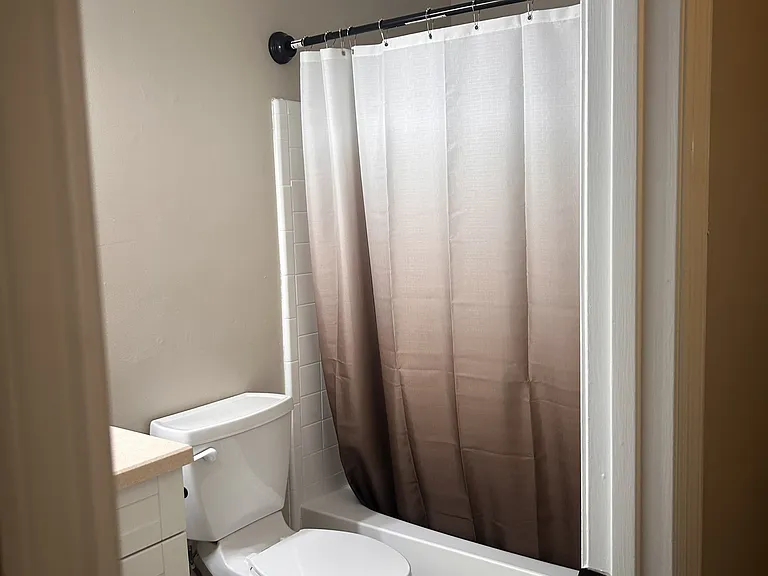 550 Creekwood Xing — Photo 33