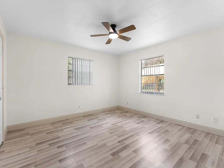 3533 SW Rosardo St — Photo 10