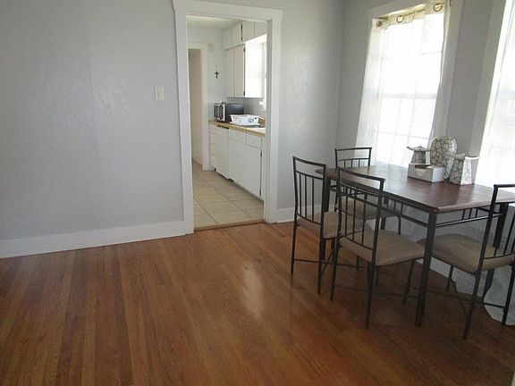 3rd image of 1409 S Bruce Ave