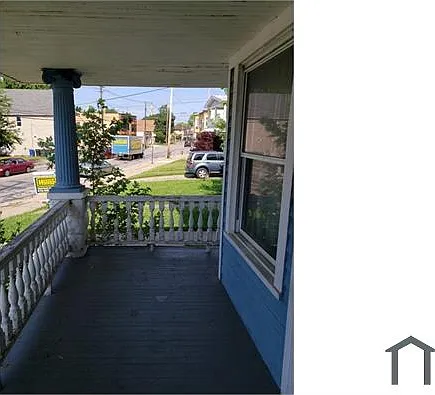 9506 Denison Ave — Photo 2