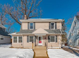 722 Woodlawn Ave, Jackson, MI 49203