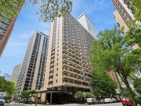 850 N Dewitt Pl APT 13H, Chicago, IL 60611