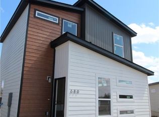 680 Pacific Ave, Centerton, AR 72719