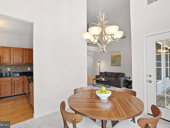 5th image of 46622 Drysdale Ter Unit 300