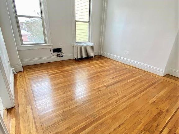 3rd image of 25-58 37th St #2A