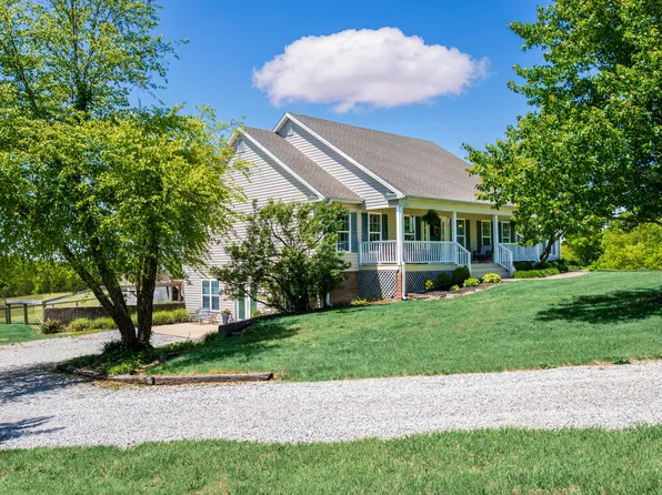 1665 Glensboro Rd, Lawrenceburg, KY 40342