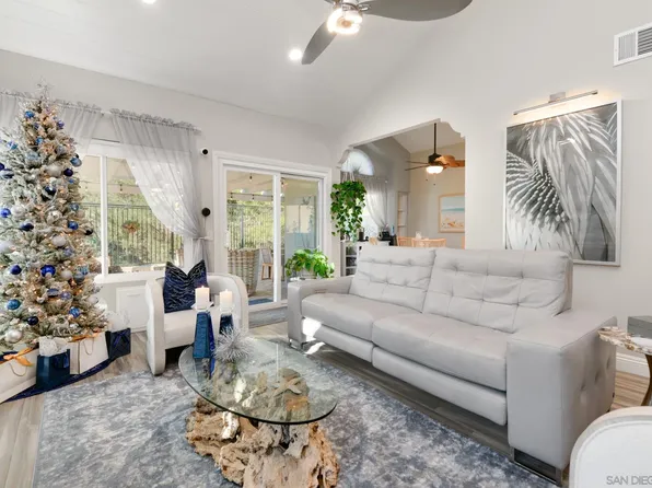 2227 Medina Gln, Escondido, CA 92026