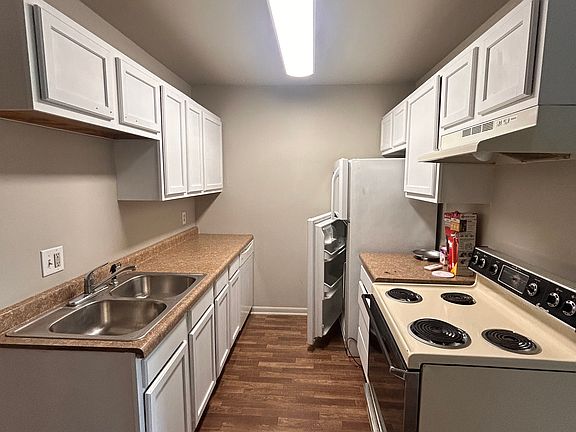 5th image of 907 Homecrest Ave APT 1