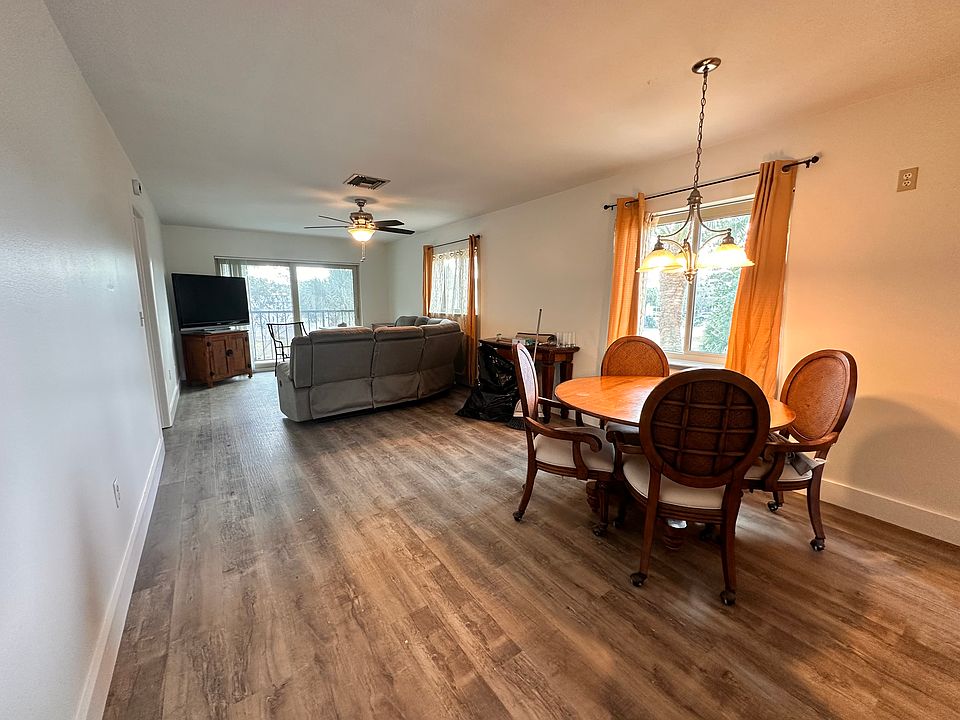 1st image of 535 Parkdale Mews #535
